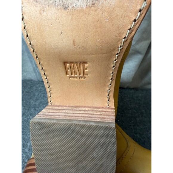 Frye Banana Campus Chelsea Ankle Boot Light Sand Distressed Leather 9.5 B - Picture 9 of 10